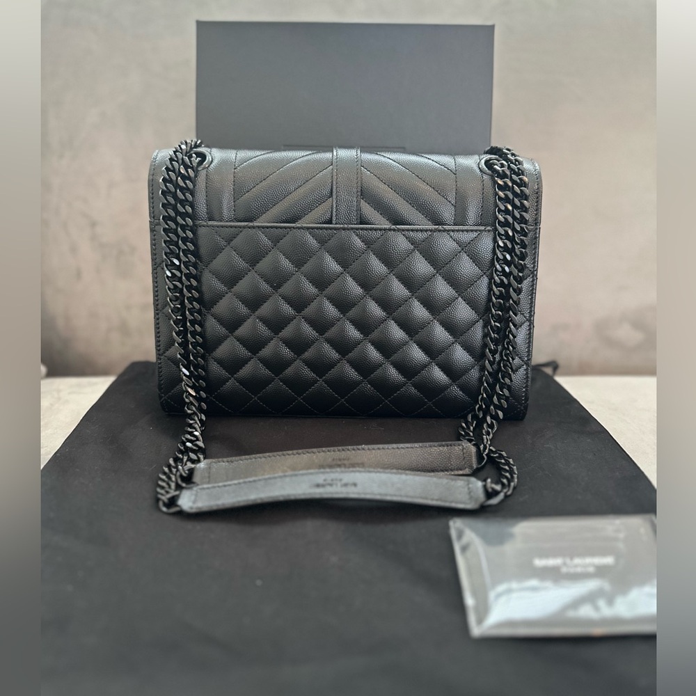 🌟SOLD🌟 NWT YSL Triquilt Black Envelope Bag - Picture 10 of 13